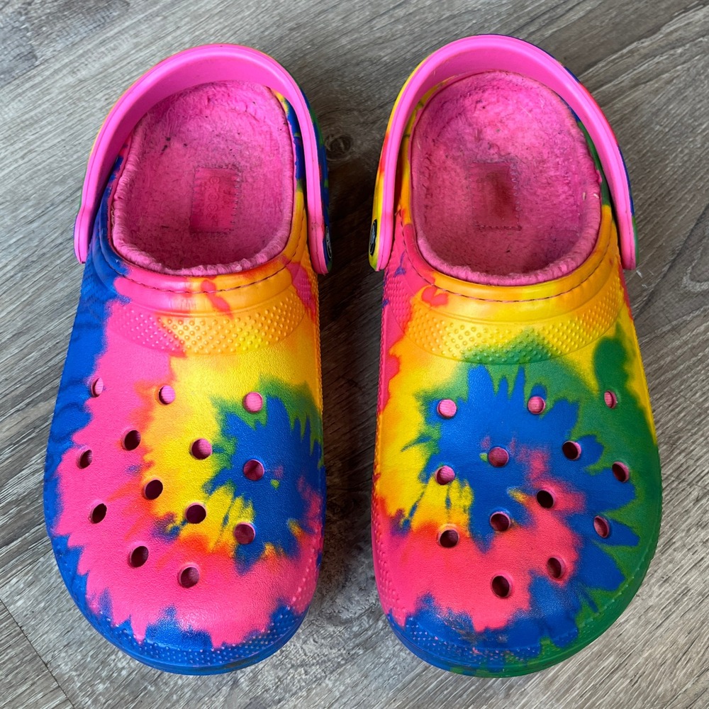 Crocs Classic Lined Clog Tie-Dye Multi-Color Pink Fuzzy Fleece Mens 7 Womens 9